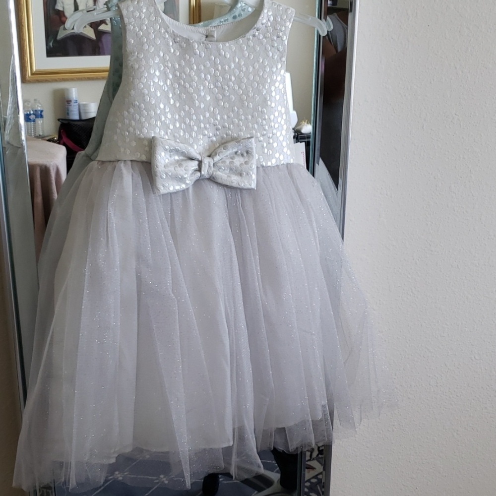 Little girls dress